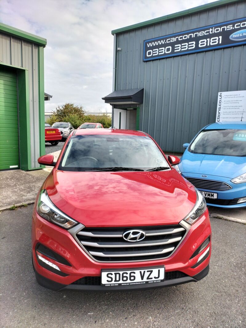 HYUNDAI TUCSON